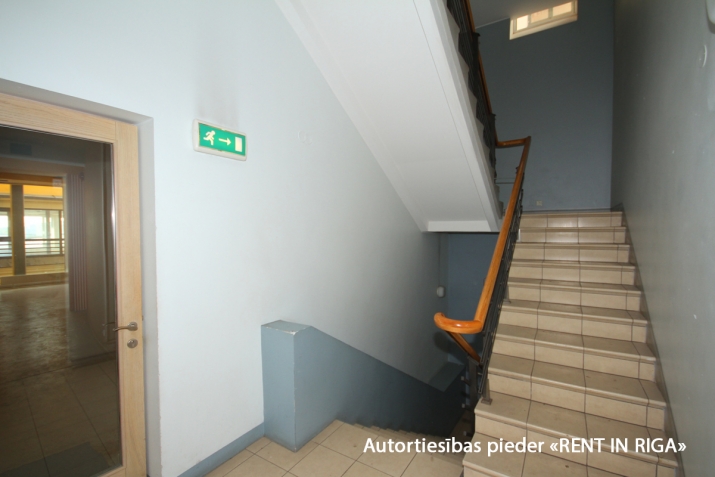 Объявление. Pārdodam jauku, sakoptu namīpašumu ar 2 aderesēm.  Īpašuma sastāvā 2 atsevišķas, bet fiziski Цена: 2.2e+06 EUR Foto #6