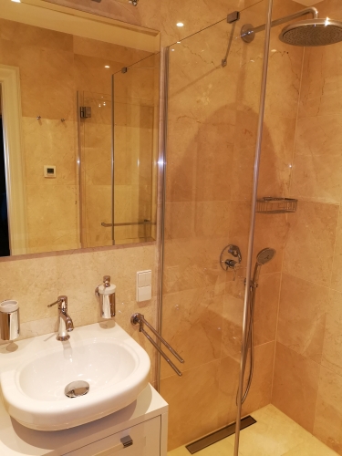 Sludinājumi. Piedāvājam Jums vēsturiskus apartamentus, kas atrodas vienā no vecākajām ielām Vecpilsētā - Jāņu Cena: 900 EUR/mēn Foto #5