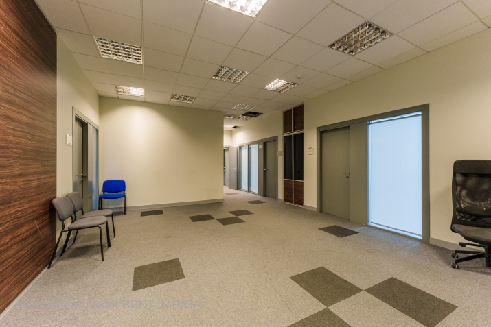 Sludinājumi. Kvalitatīvas biroja telpas Duntes biroju centrā.  + Pilnībā autonoms birojs ar privātiem Cena: 6530 EUR/mēn Foto #4