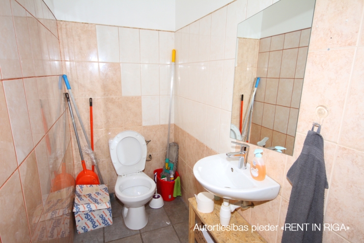 Sludinājumi. Izīrē plašas atvērta plānojuma telpas  piemērotas birojam, apmācībām, ekspozīciju zālei, pasākumiem Cena: 2200 EUR/mēn Foto #8