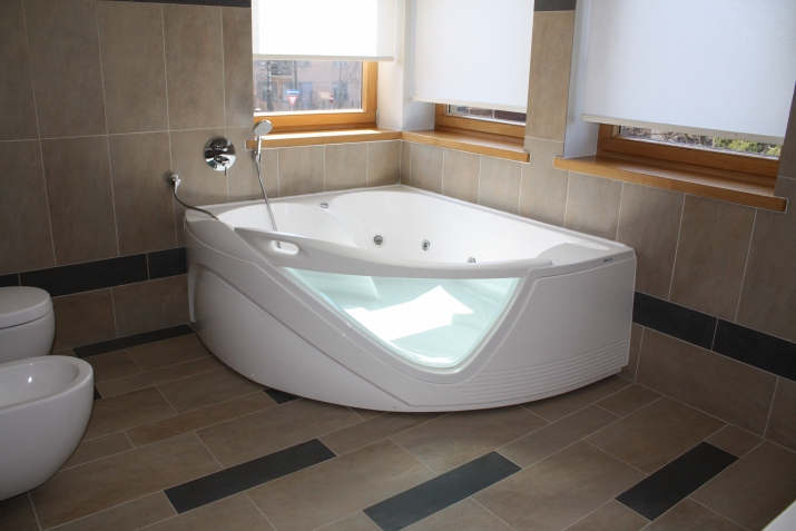 Sludinājumi. Piedāvājam īrēt mājīgu māju Jūrmalā. + Nožogota, sakopta teritorija, garāžas durvis ar pulti. + Cena: 2100 EUR/mēn Foto #6