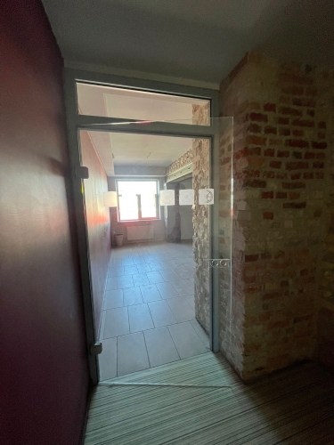 Sludinājumi. Mājīgas telpas ar industriāla stila piesitienu.  + Izdevīgi sadarbības nosacījumi uz ievākšanās Cena: 1250 EUR/mēn Foto #5