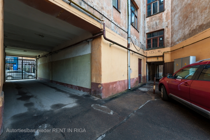 Sludinājumi. Tiek pārdots tirdzniecību telpu kompleks, kurš ģenerē stabilu naudas plūsmu.  + Sastāvā ir 8 Cena: 420800 EUR Foto #6