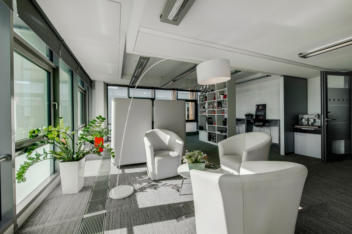 Sludinājumi. Prestižs birojs vienā no Rīgas ievērojamākajiem biroju kompleksiem.  + Privāta ieeja no Daugavas Cena: 1413 EUR/mēn Foto #3