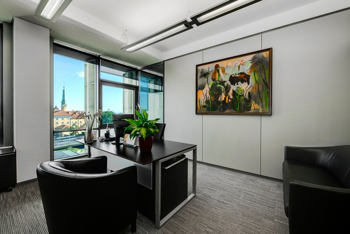 Sludinājumi. Prestižs birojs vienā no Rīgas ievērojamākajiem biroju kompleksiem.  + Privāta ieeja no Daugavas Cena: 1413 EUR/mēn Foto #4