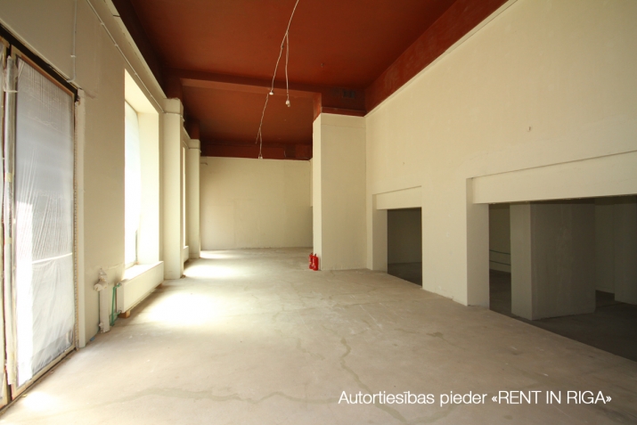 Sludinājumi. Iznomājam jaunas telpas veikalam, restorānam vai ielas birojam.  Adrese: Stabu iela 15, (Stabu un Cena: 2300 EUR/mēn Foto #8