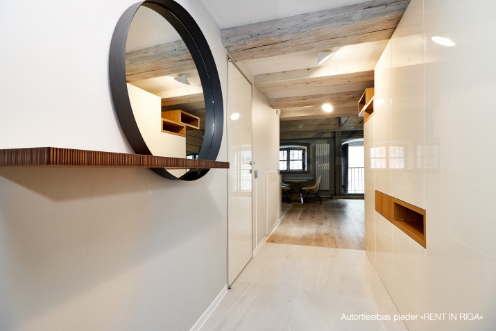 Sludinājumi. Vilhelma Nami Miesnieku ielā 13, 15 un 17 iespējams ir iekārojamākās adresēs Rīgā. Senatnes elpa Cena: 960000 EUR Foto #6