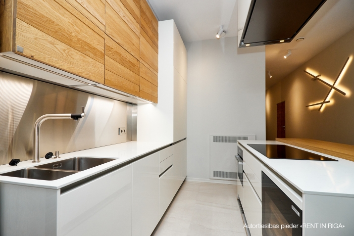 Sludinājumi. Vilhelma Nami Miesnieku ielā 13, 15 un 17 iespējams ir iekārojamākās adresēs Rīgā. Senatnes elpa Cena: 765000 EUR Foto #8