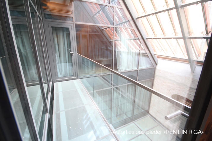 Sludinājumi. Vilhelma Nami Miesnieku ielā 13, 15 un 17 iespējams ir iekārojamākās adresēs Rīgā. Senatnes elpa Cena: 910000 EUR Foto #8