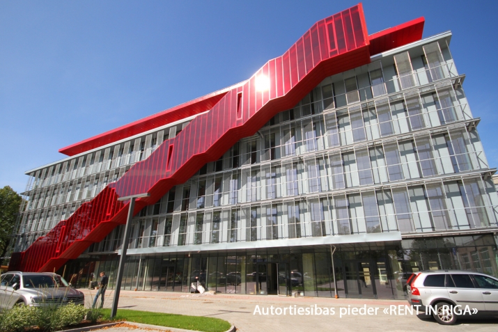 Sludinājumi. Augstas klases birojs jaunā ēkā.   + Birojs pilnībā autonoms ar privātu ieeju; + kvalitatīva Cena: 1958 EUR/mēn Foto #9