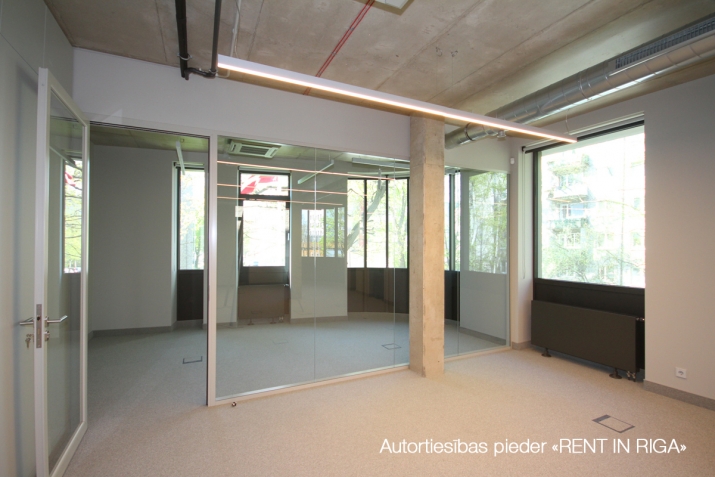 Объявление. Birojs Katrīnas dambī.  + Tikko veikta kvalitatīva apdare. + 2. stāvs.  + Atvērta telpa, 3 Цена: 4332 EUR/мес. Foto #9
