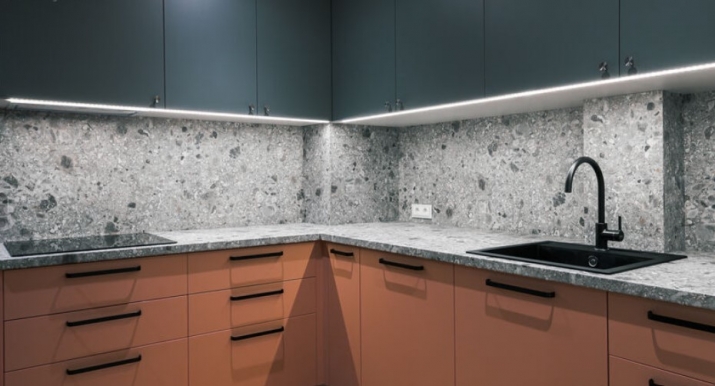 Sludinājumi. Kvalitatīvs 2-istabu dzīvoklis jaunajā projektā ar iebūvētu virtuves iekārtu.   Plašs dzīvoklis ar Cena: 165000 EUR Foto #5