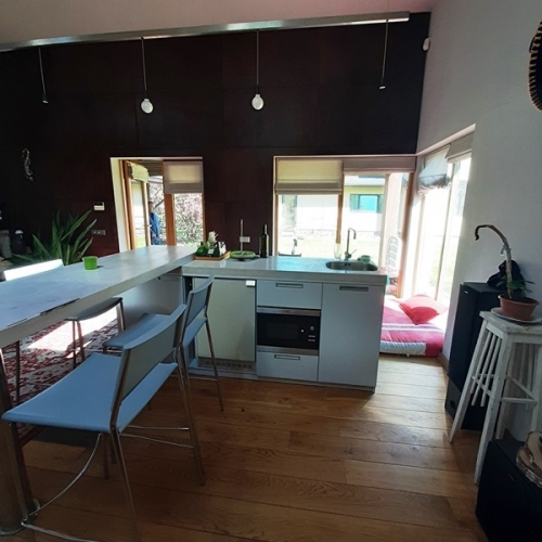 Sludinājumi. Ilgtermiņa īrei ziemas periodā tiek piedāvāta atpūtas mājiņa ar pirti klusā privātmāju rajonā Cena: 400 EUR/mēn Foto #6