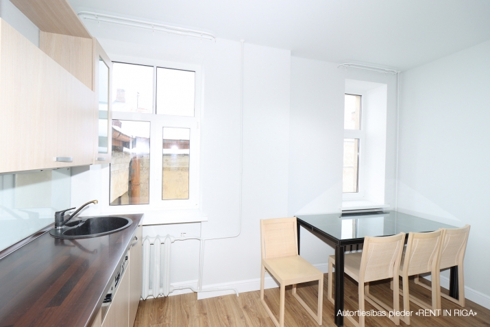 Объявление. Available for long-term or short-term rental (offer to students for one semester).  Warm and cozy 2 Цена: 750 EUR/мес. Foto #3