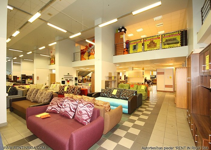 Sludinājumi. Iznomā tirdzniecības platību tirdzniecības centrā \'GIGANT\'.   Latgales iela 322d, pretī t/c \'Dole\'  Cena: 2500 EUR/mēn Foto #3