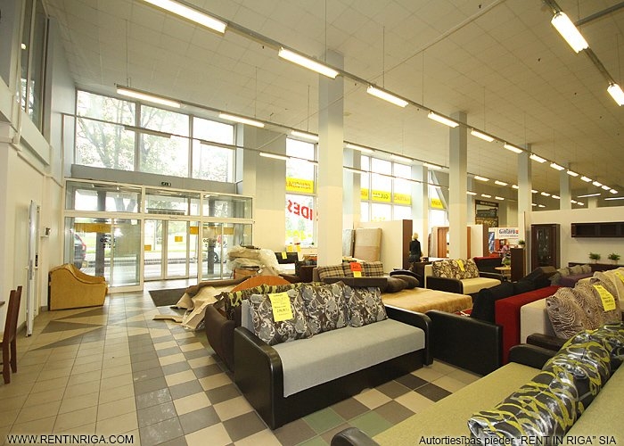 Sludinājumi. Iznomā tirdzniecības platību tirdzniecības centrā \'GIGANT\'.   Latgales iela 322d, pretī t/c \'Dole\'  Cena: 2500 EUR/mēn Foto #4