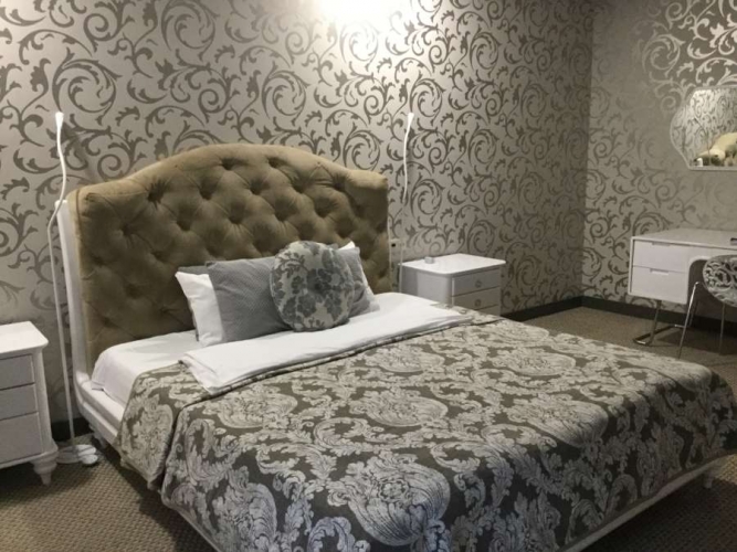 Sludinājumi. Ekskluzīvs renovēts dzīvoklis Vecrīgā. 2 vannasistabas. Pilnībā mēbelēts, ar visu nepieciešamo Cena: 1300 EUR/mēn Foto #1