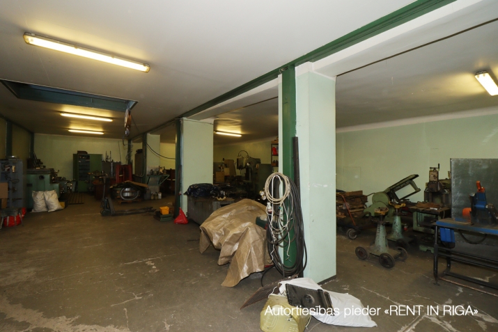 Sludinājumi. Divas kvalitatīvas ēkas ar zemi.  Īpašuma sastāvs: 1) Zemes gabals : 1274 m2; 2) Fasādes biroju ēka Cena: 620000 EUR Foto #6