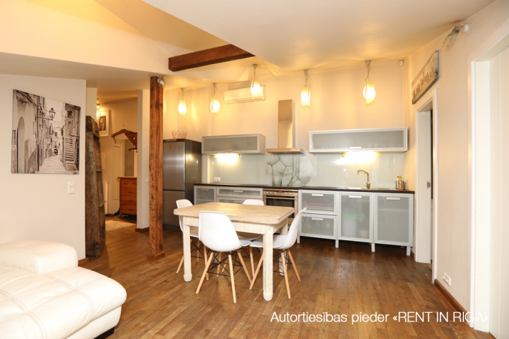 Sludinājumi. Pārdod 3-istabu dzīvokli Berga Bazāra rajonā.   + 2 izolētas guļamistabas; + garderobes telpa; + Cena: 155000 EUR Foto #3