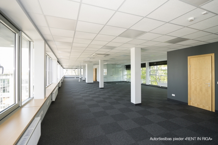 Sludinājumi. Birojs Mārupē, aiz \'WESS motors\'.  + 4. stāvs.  + platība sastāv no atvērtas telpas, diviem Cena: 2200 EUR/mēn Foto #2