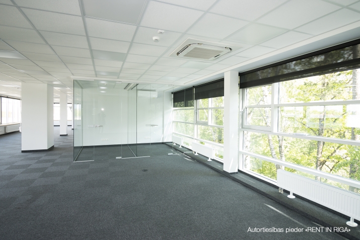 Sludinājumi. Birojs Mārupē, aiz \'WESS motors\'.  + 4. stāvs.  + platība sastāv no atvērtas telpas, diviem Cena: 2200 EUR/mēn Foto #3
