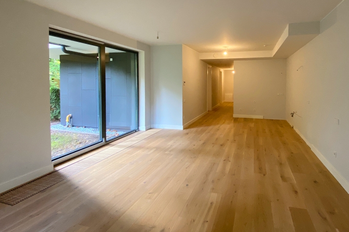 Sludinājumi. Apartamenti ar savu ārtelpu pastaigas attālumā no jūras. Dzīvojamā platība 81 m, zeme pie dzīvokļa Cena: 460000 EUR Foto #3