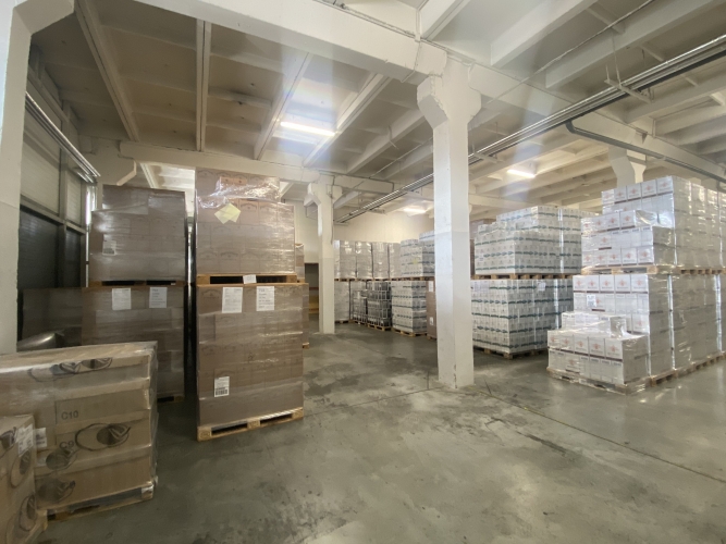 Объявление. Отапливаемые складские помещения в Плявниеках  1-й этаж  Высота потолков: 56 м  Подъезд с бетонной Цена: 1935 EUR/мес. Foto #5