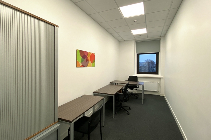 Sludinājumi. Birojs prestižā ēkā ar skatu uz Brīvības pieminekli. Mūsdienīgs birojs renovētā ēkā. Aprīkoti un Cena: 3256 EUR/mēn Foto #7