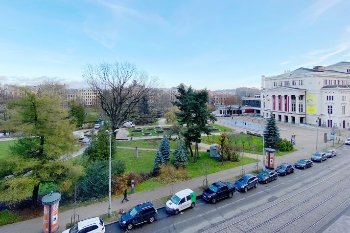 Sludinājumi. Birojs prestižā ēkā ar skatu uz Brīvības pieminekli. Mūsdienīgs birojs renovētā ēkā. Aprīkoti un Cena: 3256 EUR/mēn Foto #5