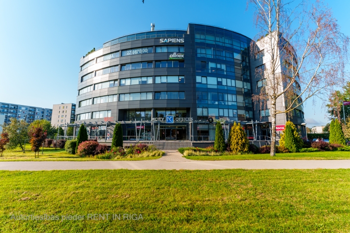 Sludinājumi. Modernas biroja telpas  Par telpām: Plašās biroja telpas ar  10-20 darba vietām, atvērtā tipa Cena: 1309 EUR/mēn Foto #1