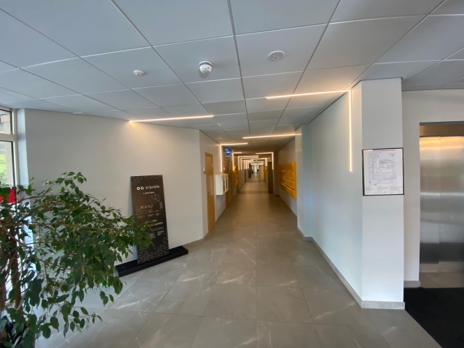 Sludinājumi. Iznomā biroja telpas Elijas ielā. Birojs atrodas ēkas 2. stāvā.  Gaišs un saulains birojs, kas Cena: 727 EUR/mēn Foto #7