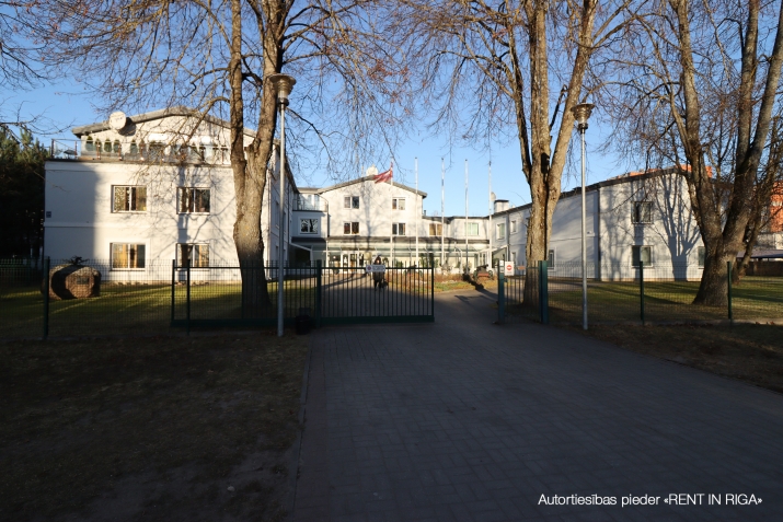 Объявление. Аренда офиса на Югле, улица Мурьяню.  Плата за обслуживание включена в арендную плату.  Цена: 210 EUR/мес. Foto #9