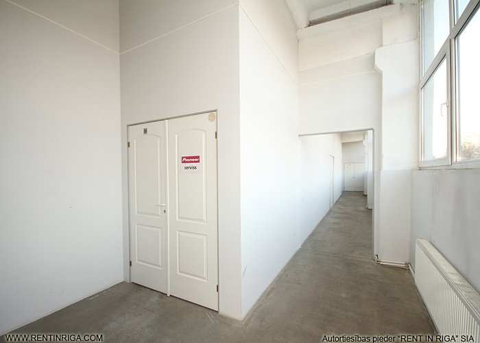 Объявление. Apkurināmas ražošanas telpas ar labu lokāciju. Sakopta, iežogota un apsargāta industriāla Цена: 328 EUR/мес. Foto #4