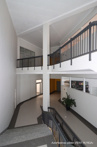 Объявление. Помещение с раковиной на Югле, Бривибас гатве 403.  Помещение может быть приспособлено под офис, Цена: 363 EUR/мес. Foto #8