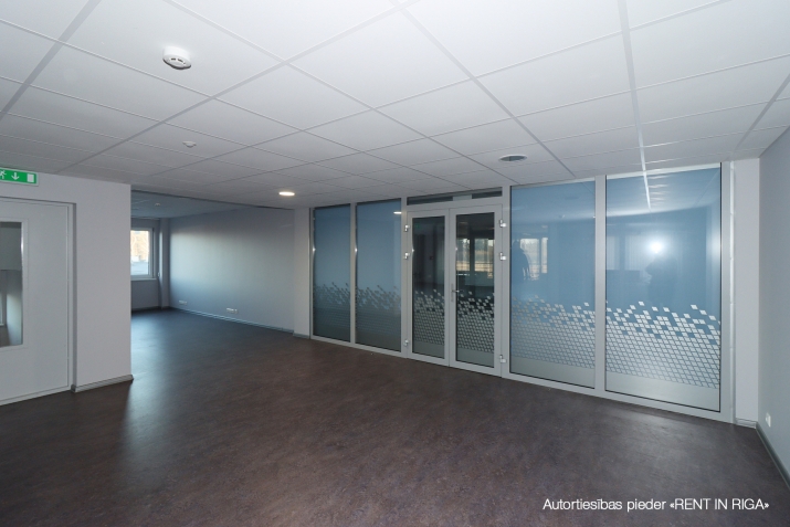 Объявление. Birojs Salaspils novadā.   + 2. stāvs.  + Platība sastāv no priekštelpas, atvērtas telpas, Цена: 2868 EUR/мес. Foto #3
