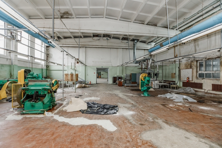 Объявление. Industriālais parks Ziepniekalnā iznomā telpas bez apkures.  Telpām ir nepieciešams remonts. Ir Цена: 1250 EUR/мес. Foto #4