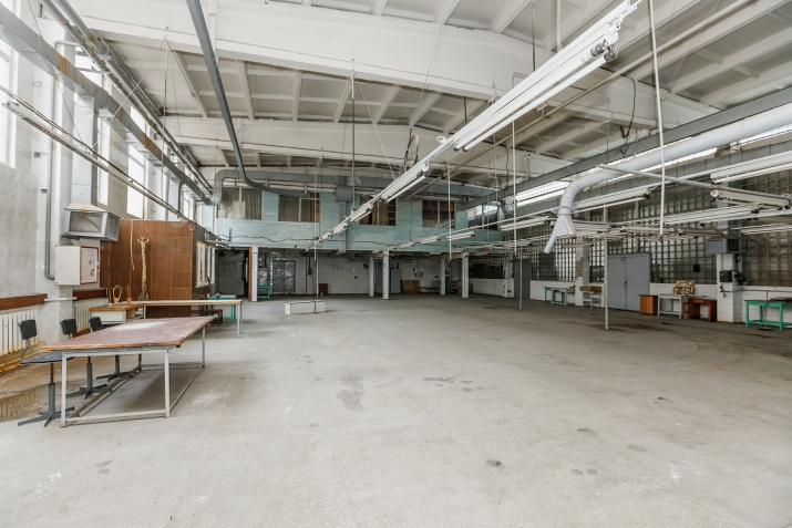 Объявление. Industriālais parks Ziepniekalnā iznomā telpas bez apkures.  Telpām ir nepieciešams remonts. Ir Цена: 1250 EUR/мес. Foto #7