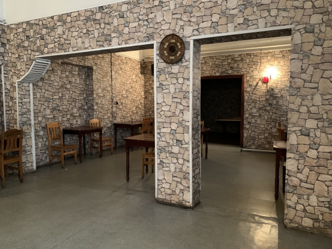 Sludinājumi. Telpas bāram nelielā tirzniecības centrā Bolderājā.  Fiksēta nomas maksa. Elektroenerģijas, ūdens Cena: 500 EUR/mēn Foto #1