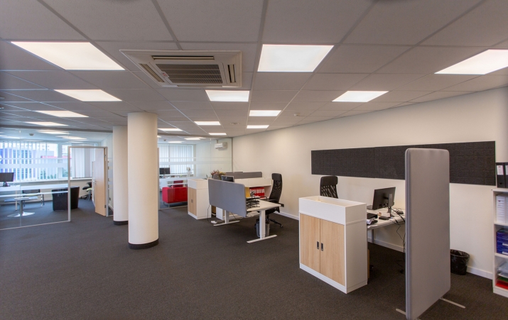 Sludinājumi. Modernas biroja telpas  Par telpām: Plašās biroja telpas ar  10-15 darba vietām, atvērtā tipa Cena: 2571 EUR/mēn Foto #5