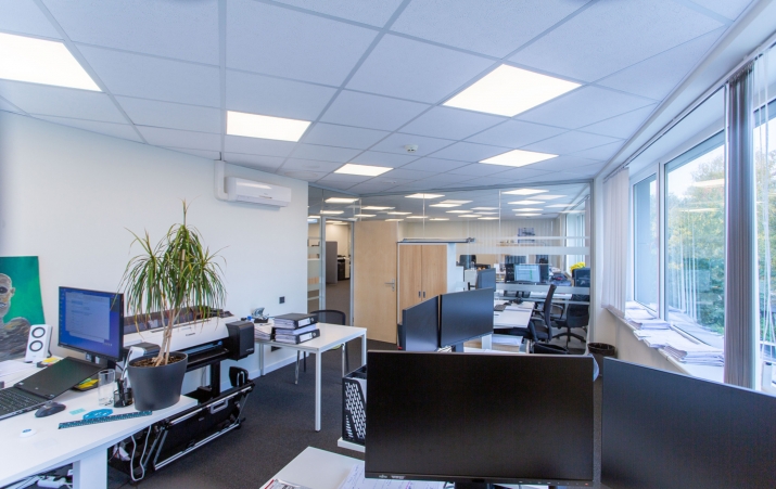 Sludinājumi. Modernas biroja telpas  Par telpām: Plašās biroja telpas ar  10-15 darba vietām, atvērtā tipa Cena: 2571 EUR/mēn Foto #8