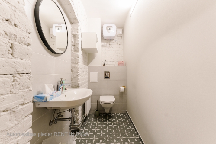 Sludinājumi. Gaišas telpas pie Miera ielas ar skaistu dārzu pagalmā.  Īpašumā tikko veikts kapitālais remonts - Cena: 75000 EUR Foto #7