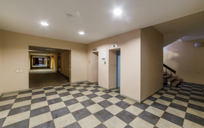 Sludinājumi. Biroja telpas Pļavniekos.  + 6. stāvs. + Wc koplietošanas koridorī. + Pilsētas apkure, Cena: 304 EUR/mēn Foto #4