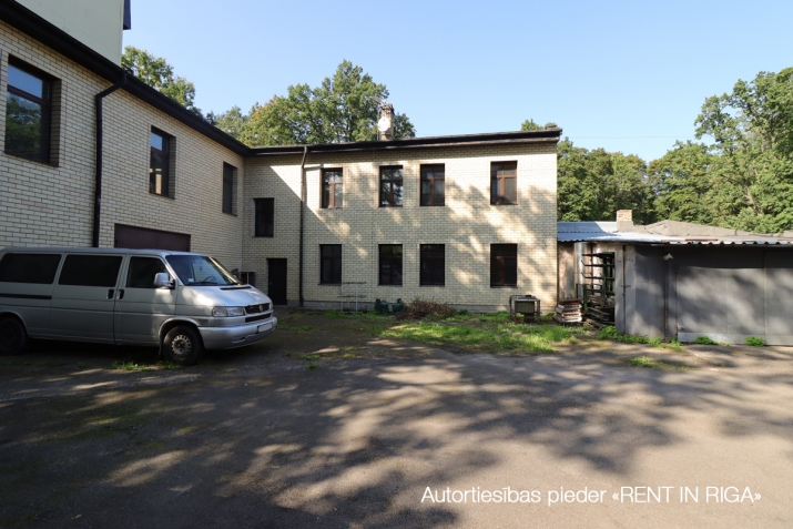 Sludinājumi. Zemes gabals, kurš piemērots daudzīvokļu māju būvniecībai.  + Skiču projekts pielikumā; + pēc Cena: 620000 EUR Foto #7