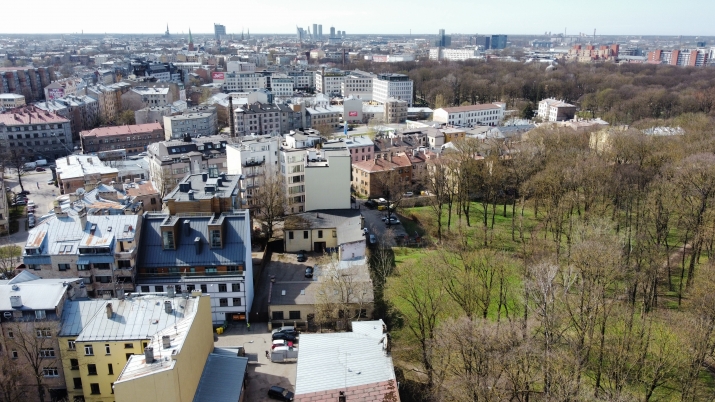 Sludinājumi. Zemes gabals, kurš piemērots daudzīvokļu māju būvniecībai.  + Skiču projekts pielikumā; + pēc Cena: 620000 EUR Foto #9