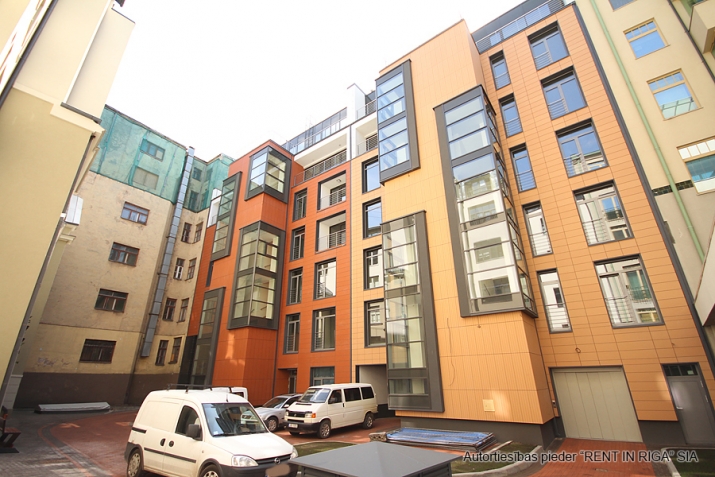 Sludinājumi. Birojs jaunā biroju ēkā Centrā, pie Jeruzalemes ielas, 3. stāvā.   Platība sastāv no atvērta tipa Cena: 1380 EUR/mēn Foto #9