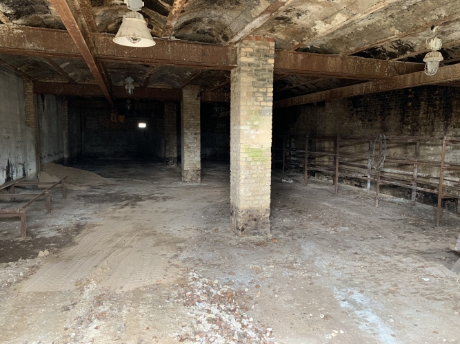 Sludinājumi. Iznomā noliktavas/ražošanas telpas Tvaika ielā.  Telpas nav apkurināmas. Juanajam nomniekam tiks Cena: 625 EUR/mēn Foto #2