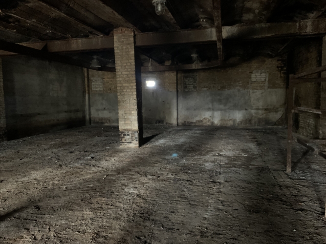 Sludinājumi. Iznomā noliktavas/ražošanas telpas Tvaika ielā.  Telpas nav apkurināmas. Juanajam nomniekam tiks Cena: 625 EUR/mēn Foto #4