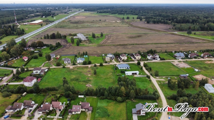 Sludinājumi. Pārdod zemi privātmāju apbūvei Lubaušos.  Šis īpašums paredzēts vienģimeņu vai divģimeņu privātmāju Cena: 60000 EUR Foto #2