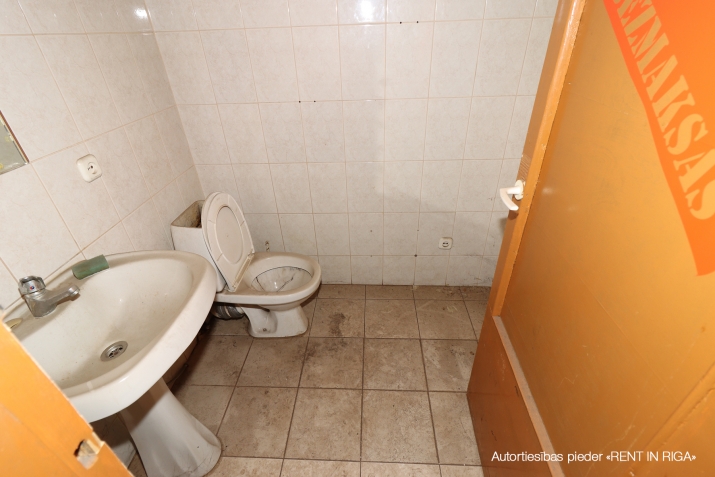 Объявление. Складские помещения в центре.  + 2. этаж. + Удобное расположение. + Платная парковка во Цена: 627 EUR/мес. Foto #8