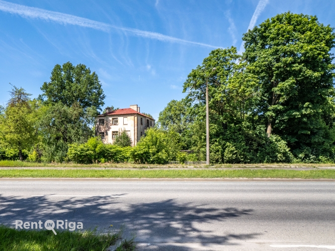 Sludinājumi. Zeme K. Ulmaņa gatves malā ar potenciālu piebrauktuvi no K. Ulmaņa gatves.   Adrese  Paltmales iela Cena: 520000 EUR Foto #3